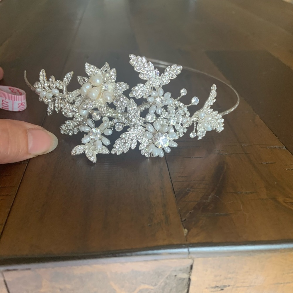 Wedding ! David’s Bridal headpiece. Like NEW